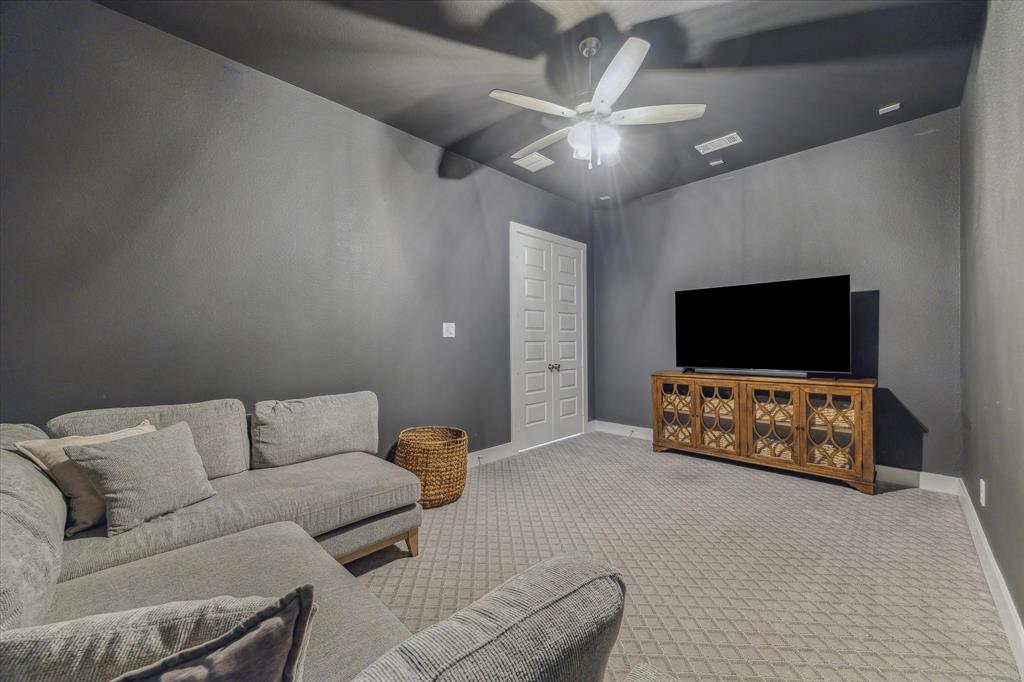 4814 Albany Shores Lane, Fulshear, Texas image 19