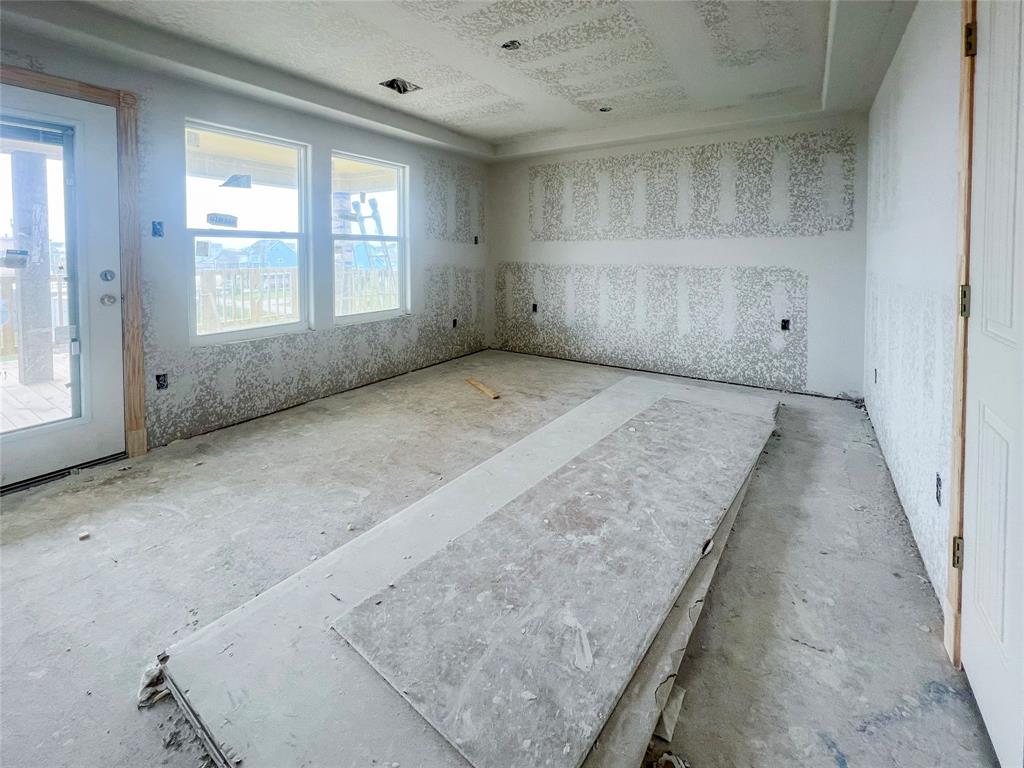 206 San Luis Boulevard, Freeport, Texas image 6