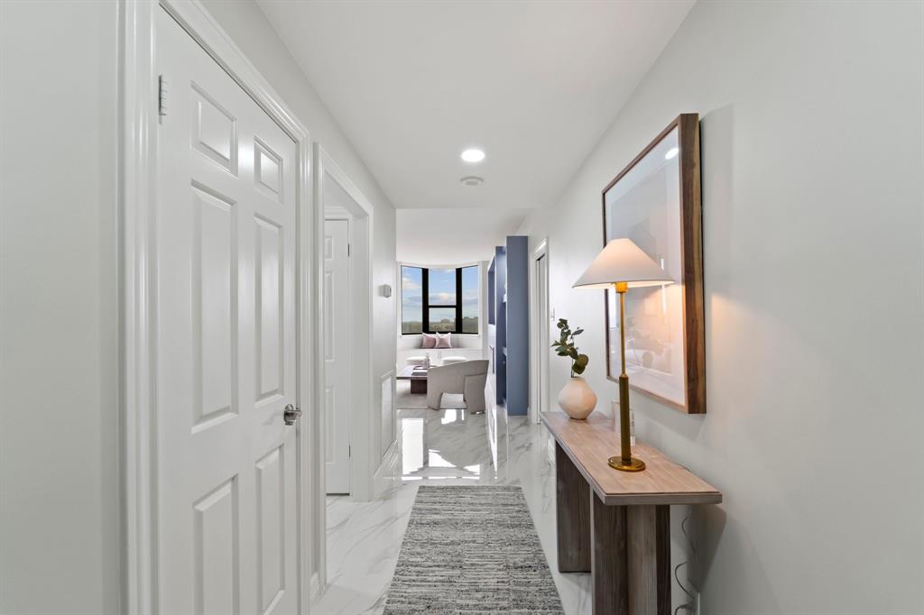 651 Bering Drive #1406, Houston, Texas image 6