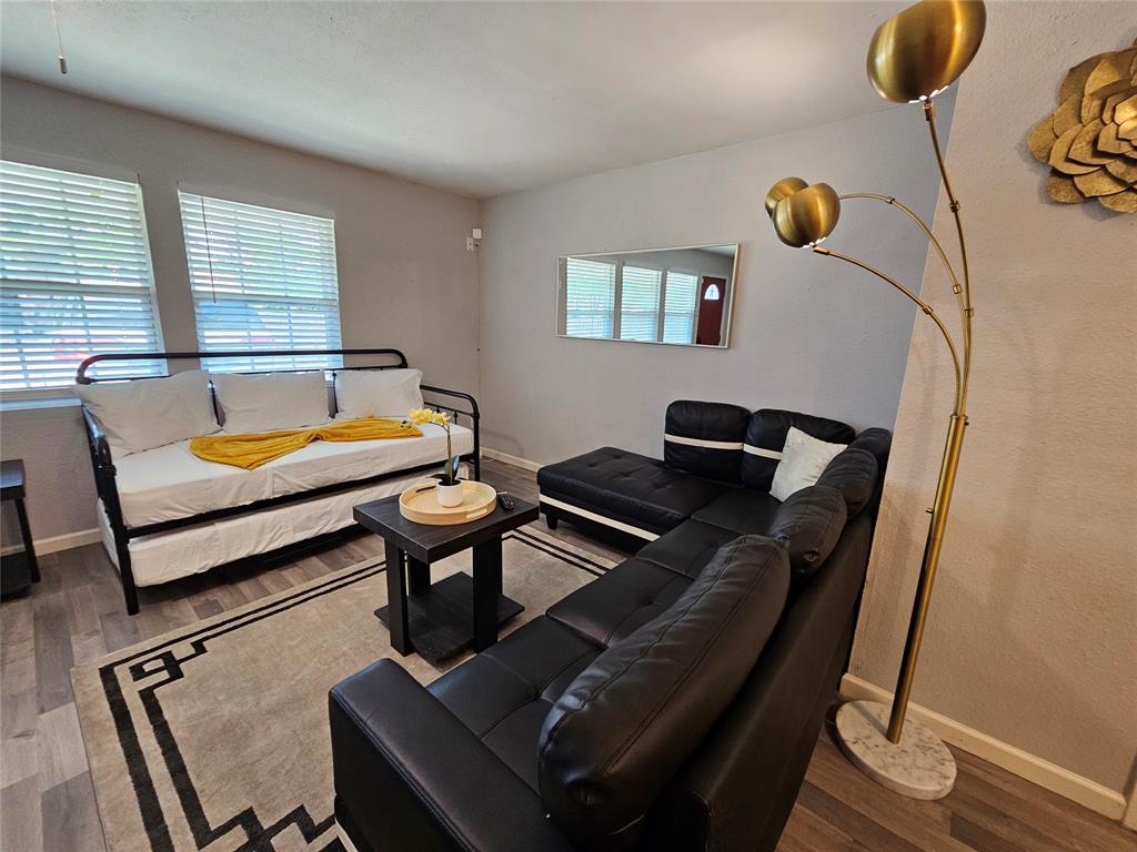 7886 Hamlet St St, Houston, Texas image 13