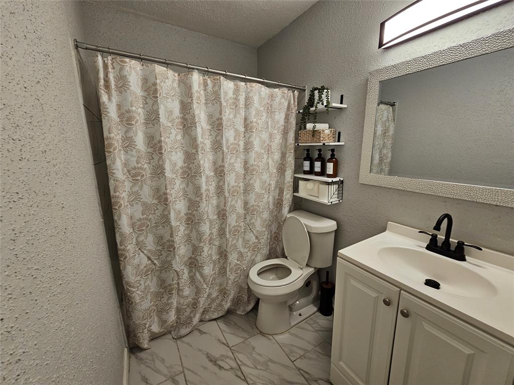 7886 Hamlet St St, Houston, Texas image 16