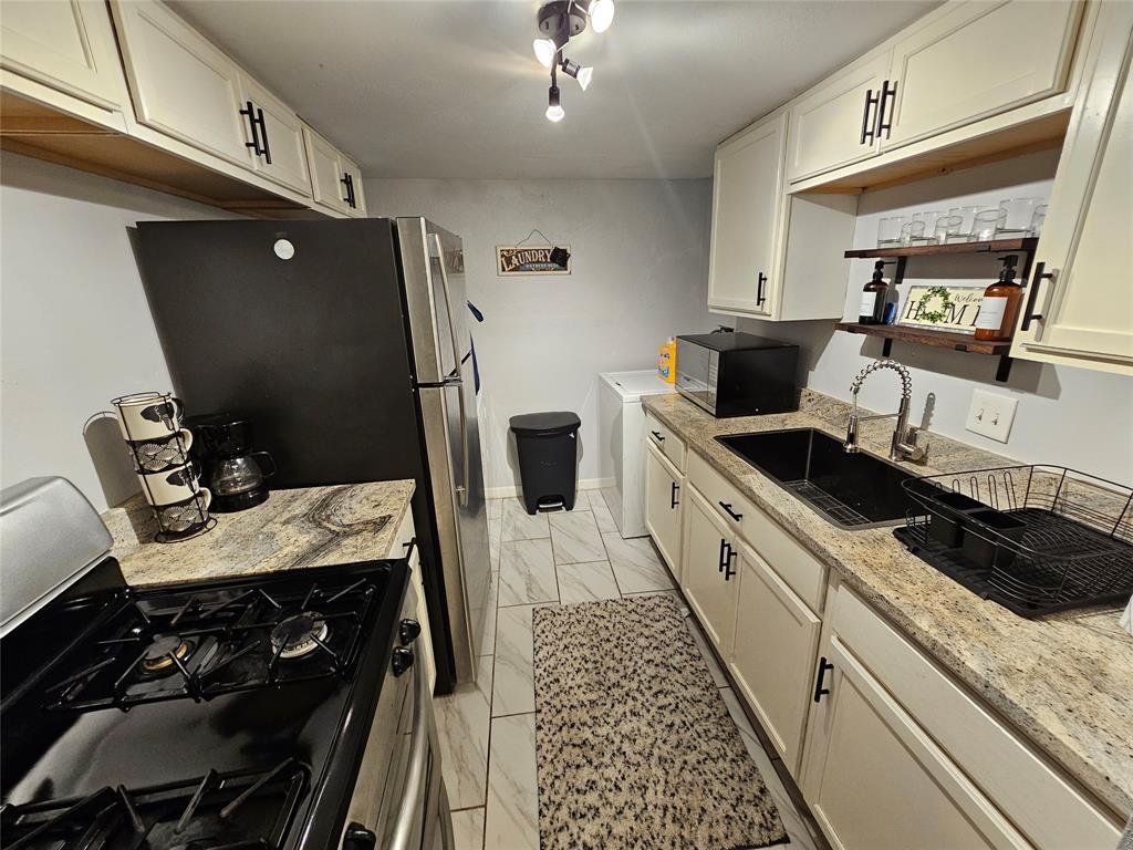 7886 Hamlet St St, Houston, Texas image 10