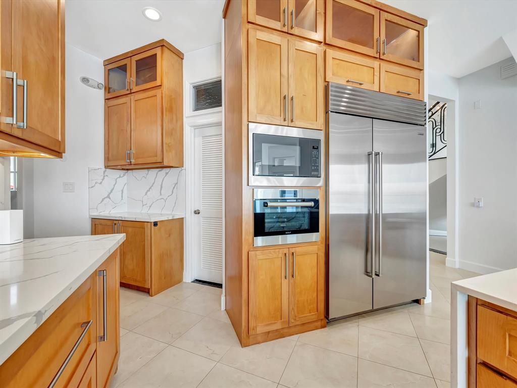 2114 Twin Oaks Boulevard, Kemah, Texas image 27