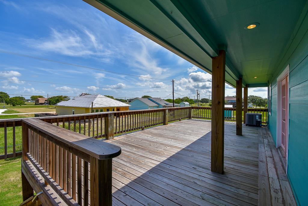 1039 Bayview Drive, Palacios, Texas image 9