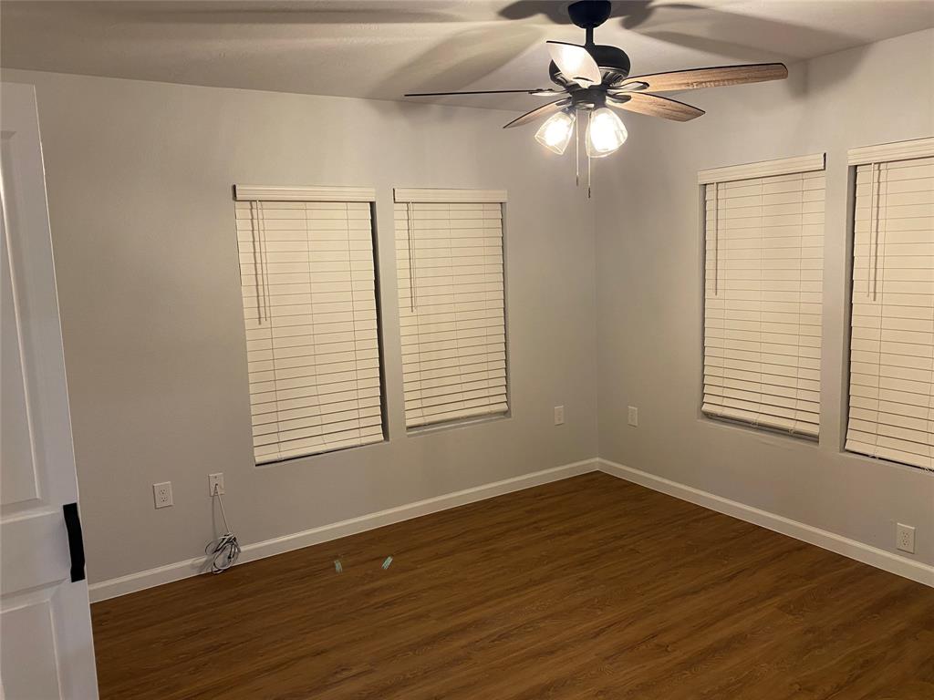 421 Mockingbird Lane, Wharton, Texas image 2