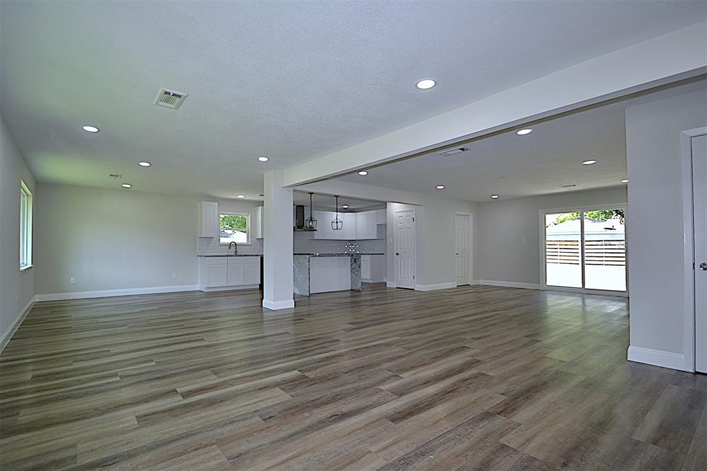 6014 Arboles Drive, Houston, Texas image 9