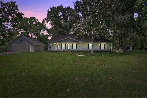 A home in Kirbyville