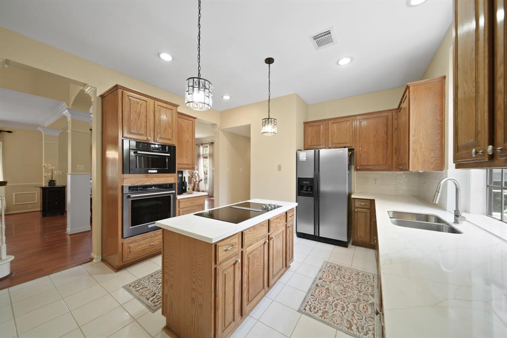 1123 Mariner Cove, Sugar Land, Texas image 11