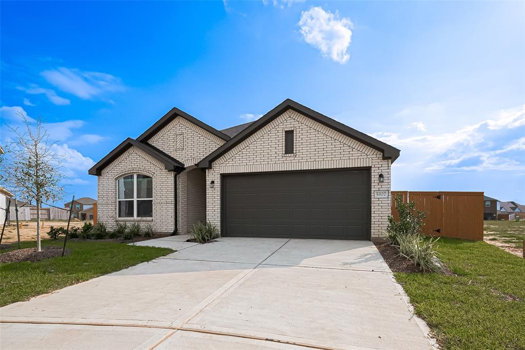 5818 Lilac Cove Court