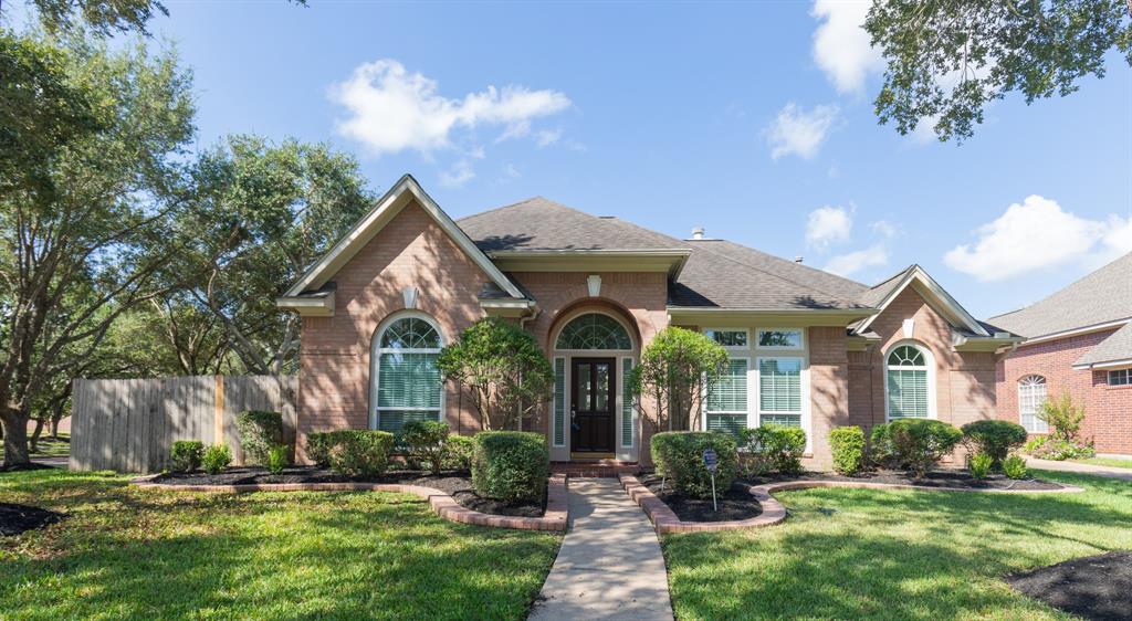 17203 Lantana Drive, Sugar Land, Texas image 2