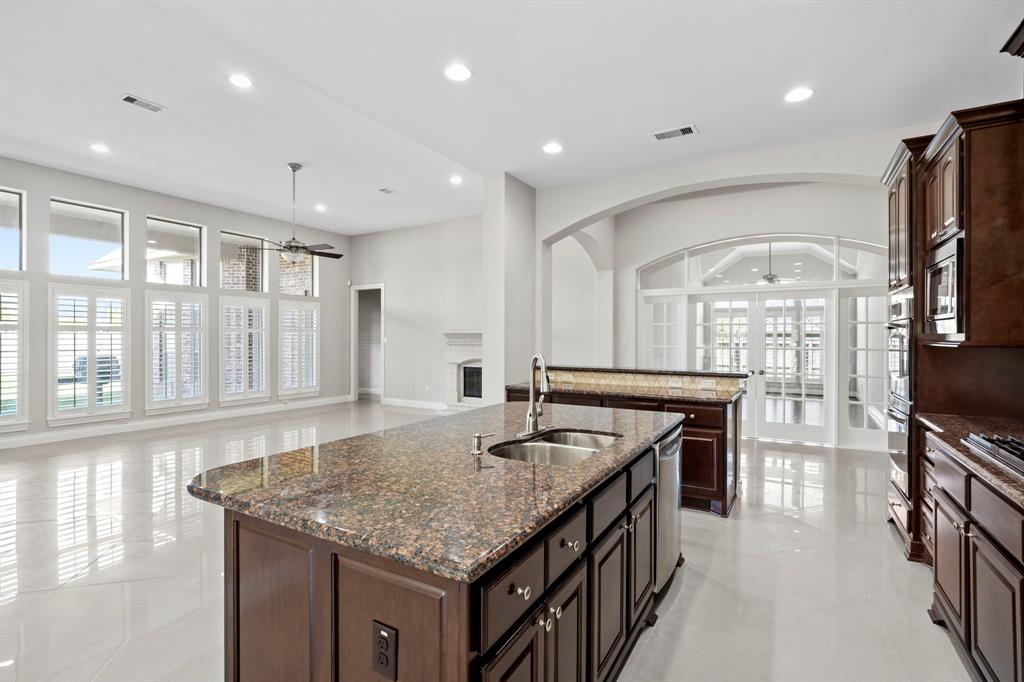 2318 Riata Park Court, Katy, Texas image 20