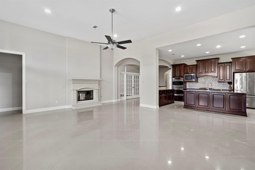 2318 Riata Park Court, Katy, Texas image 18