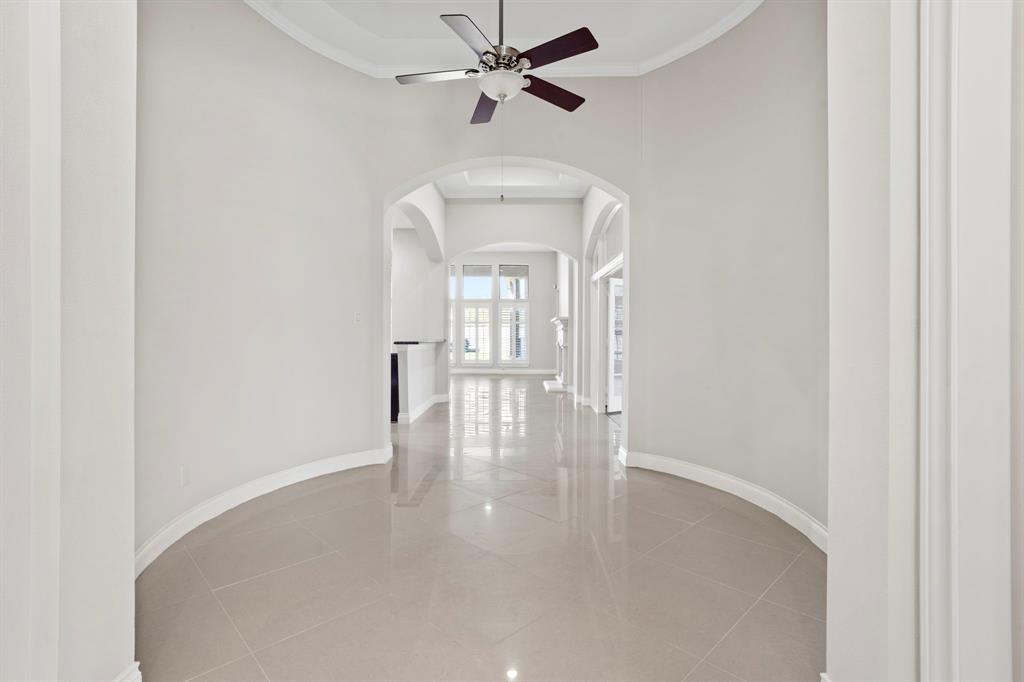 2318 Riata Park Court, Katy, Texas image 9