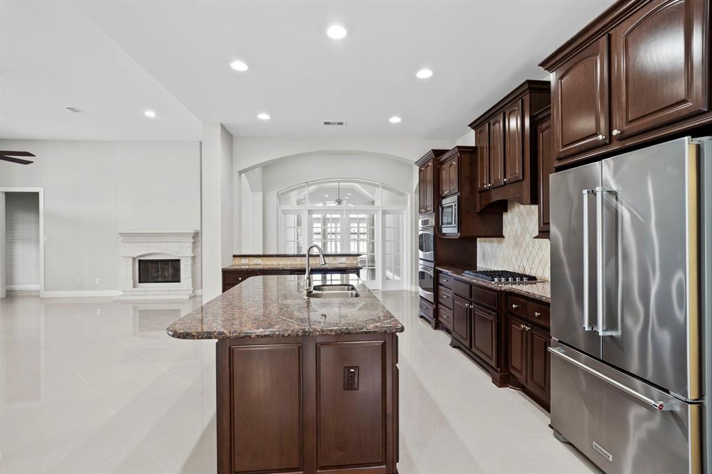 2318 Riata Park Court, Katy, Texas image 19