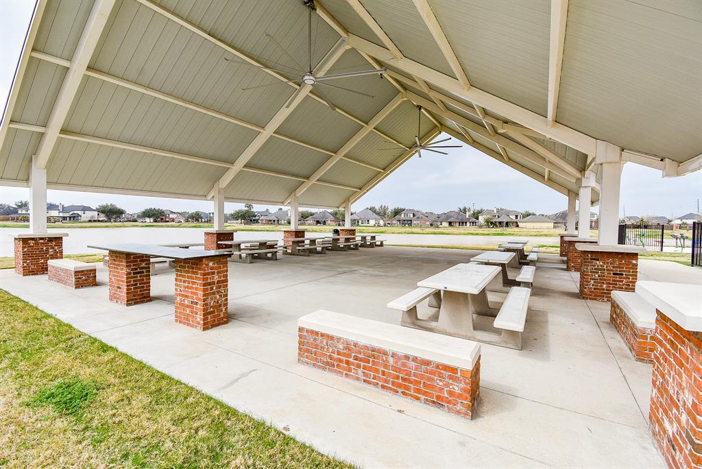 9311 Gilbert Hollow Drive, Rosenberg, Texas image 36