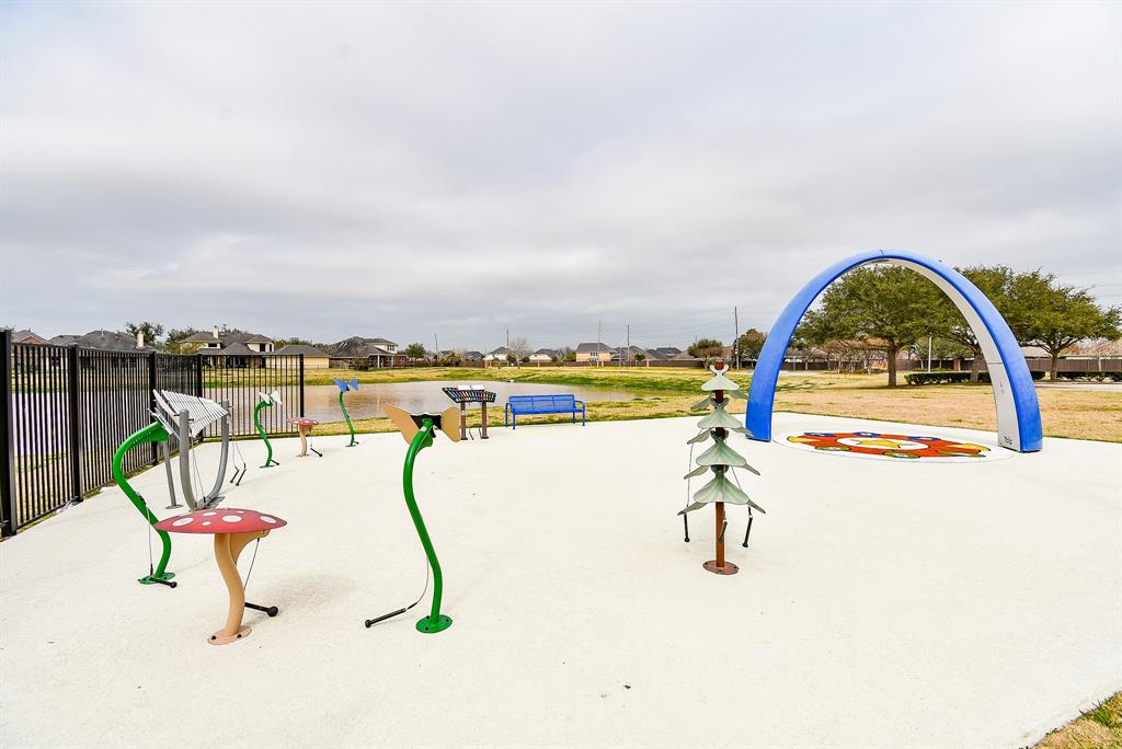 9311 Gilbert Hollow Drive, Rosenberg, Texas image 37