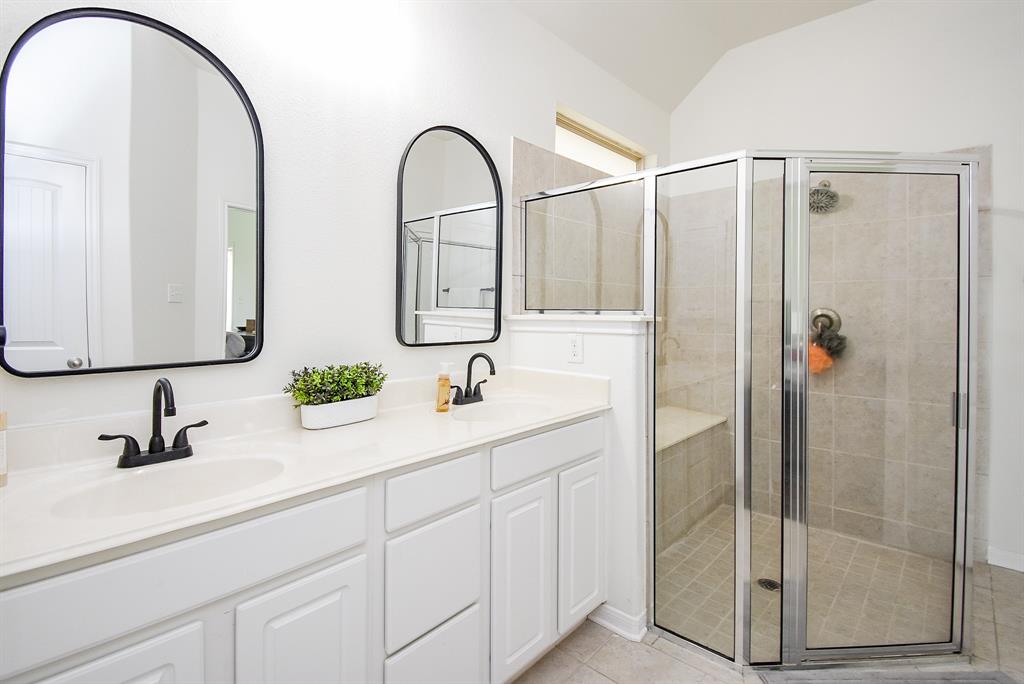 9311 Gilbert Hollow Drive, Rosenberg, Texas image 20