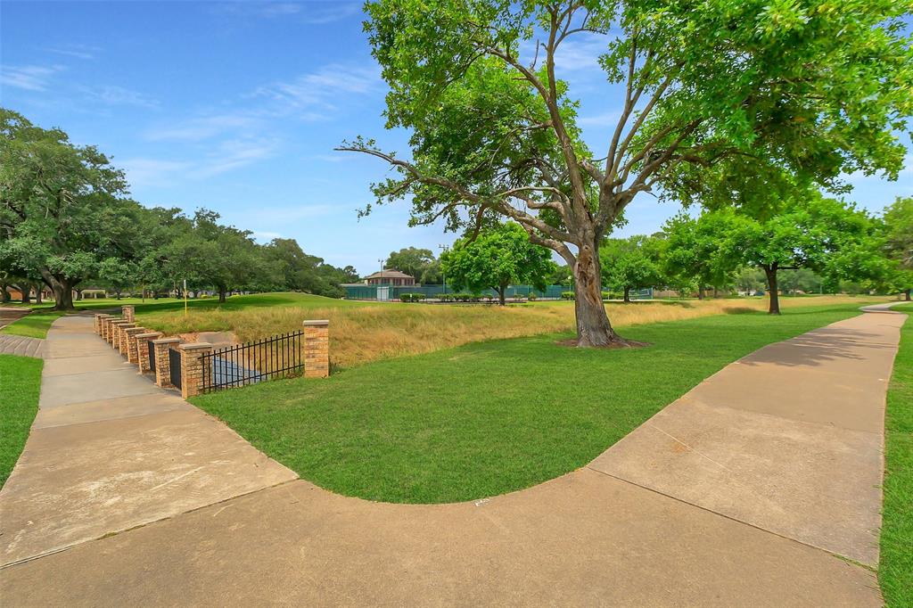 18227 Longmoor Drive, Houston, Texas image 48