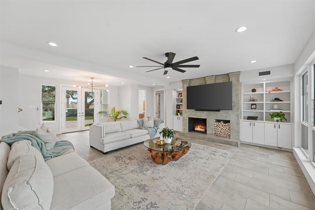 10 Quintana Place, Galveston, Texas image 4