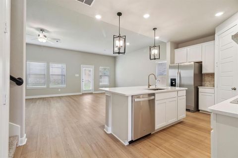 Photo of 108 Bay Bridge Court, Montgomery, TX 77316 (MLS # 86794122)