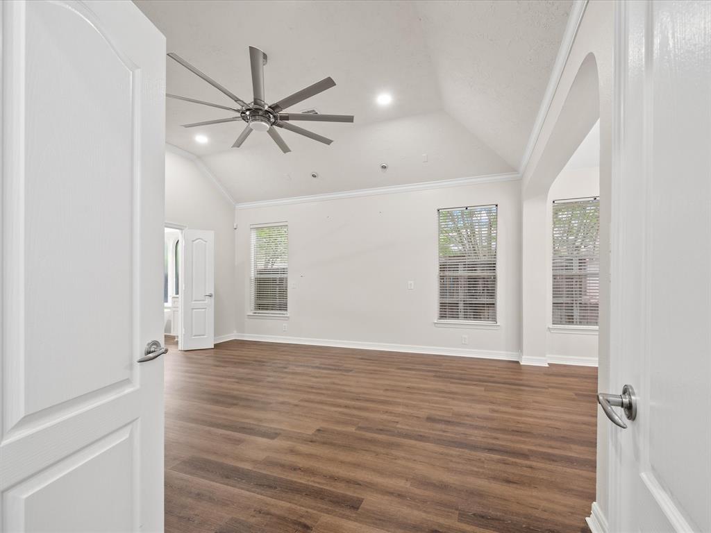 10218 Earlington Manor Drive, Spring, Texas image 19