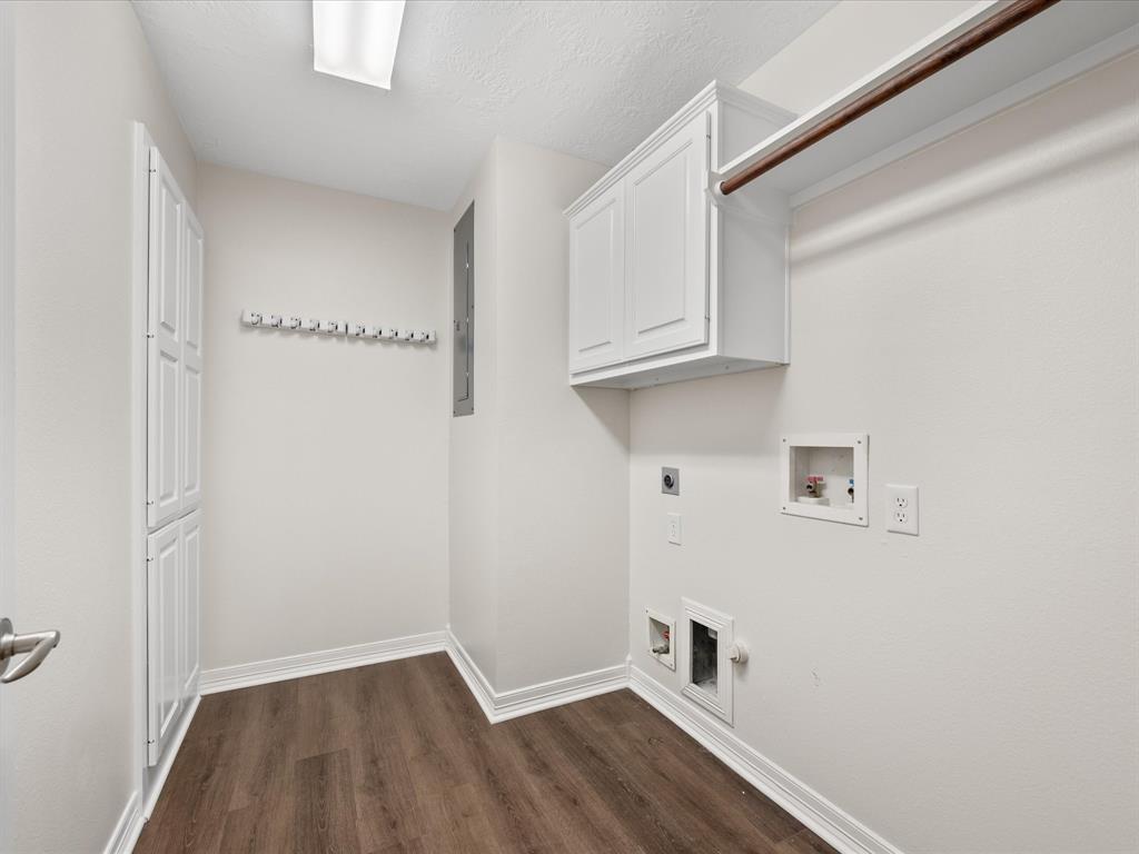 10218 Earlington Manor Drive, Spring, Texas image 17