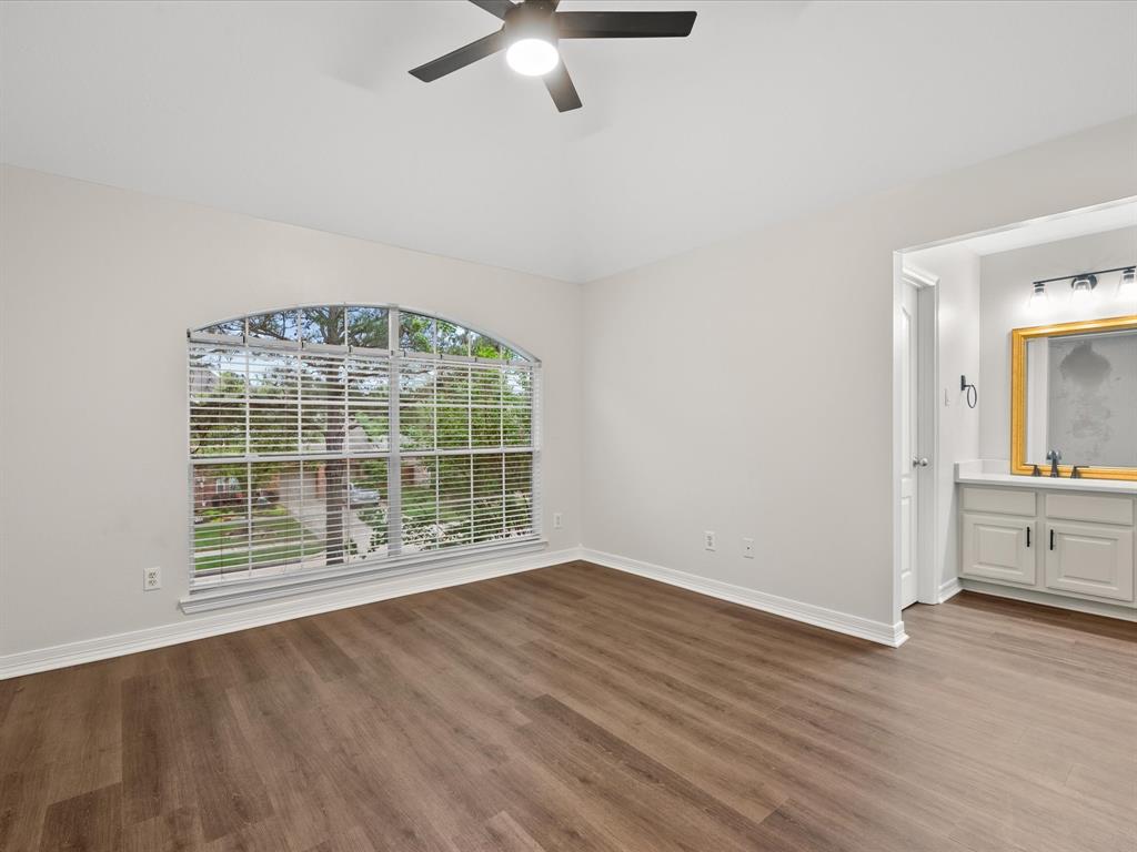 10218 Earlington Manor Drive, Spring, Texas image 35