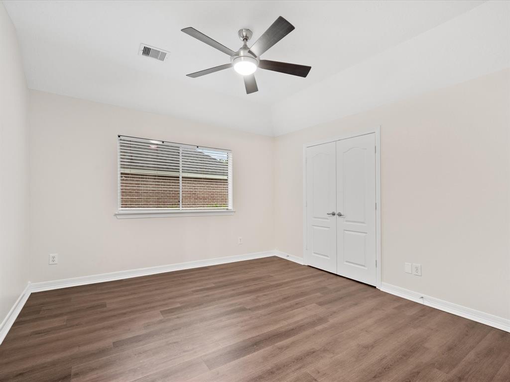 10218 Earlington Manor Drive, Spring, Texas image 33