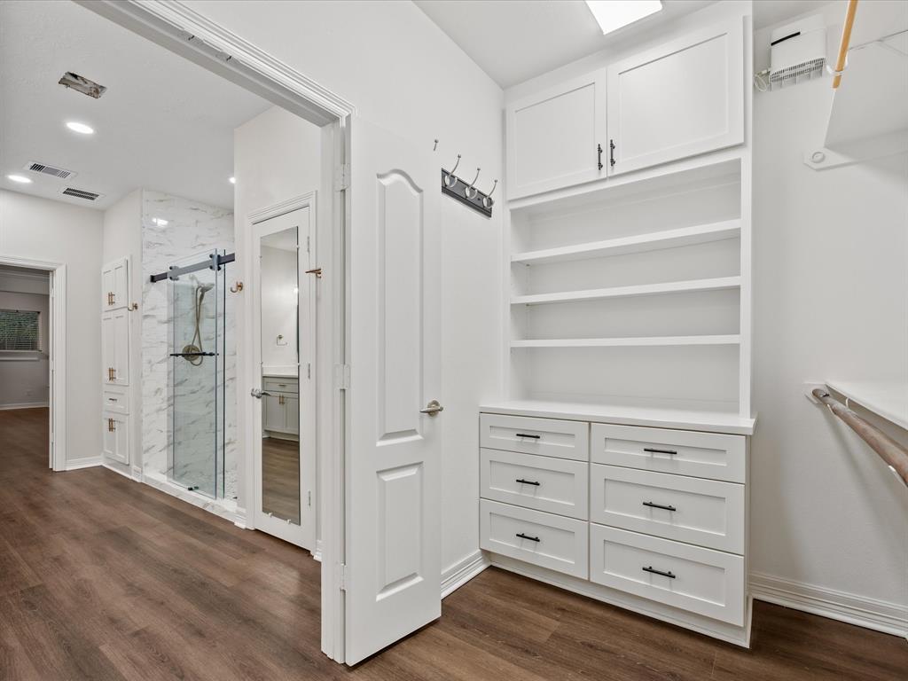 10218 Earlington Manor Drive, Spring, Texas image 27