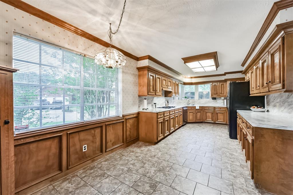 13107 Mills River Street, Houston, Texas image 10