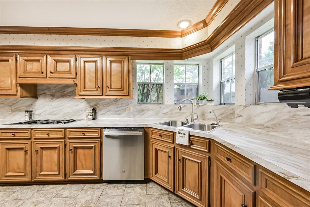 13107 Mills River Street, Houston, Texas image 14