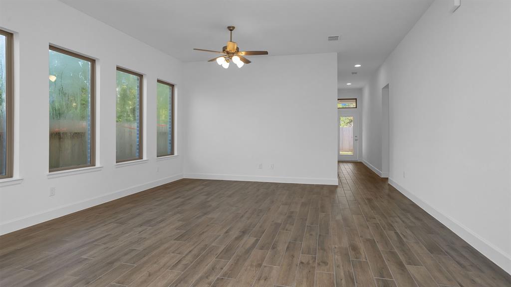 656 Crested Duck Court