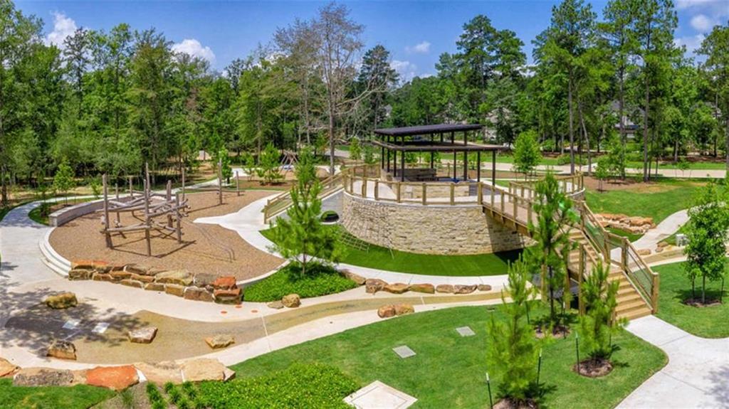 656 Crested Duck Court, Willis, Texas image 16