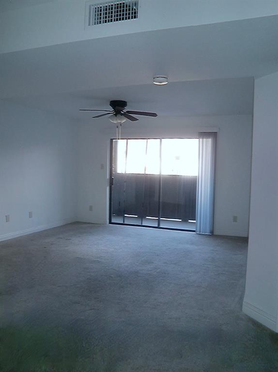 3005 Walnut Bend Lane #26, Houston, Texas image 9