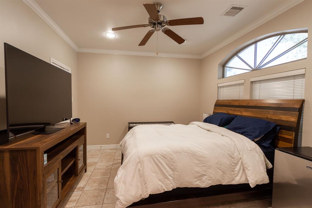 116 Paleos Flint Drive, La Marque, Texas image 31