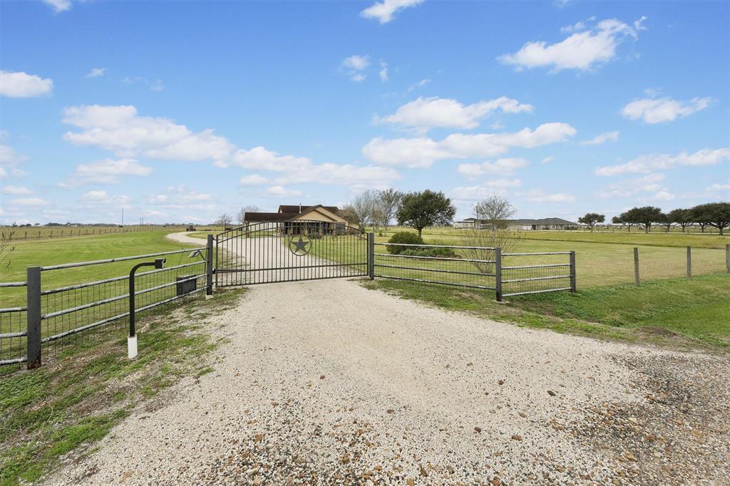 1964 County Road 309 Rd, Louise, Texas image 3