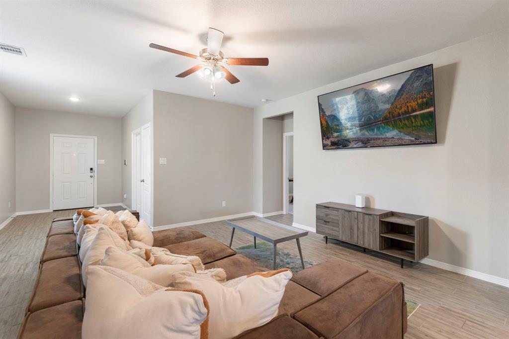 24719 Colony Meadow Trail, Huffman, Texas image 4