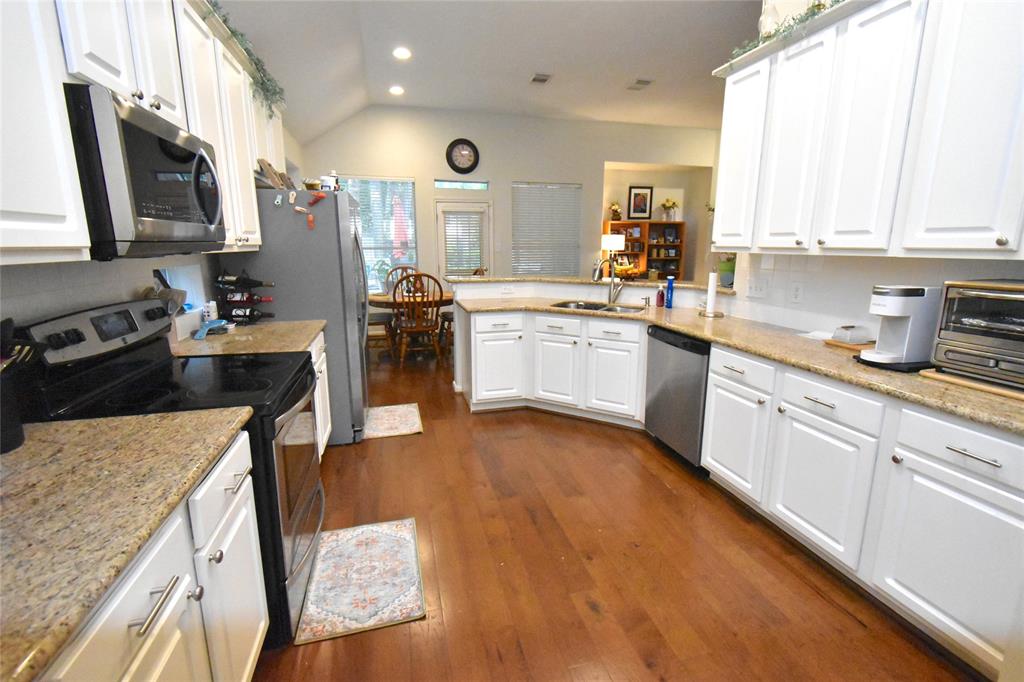 20815 Crimson Oak Trail, Humble, Texas image 13