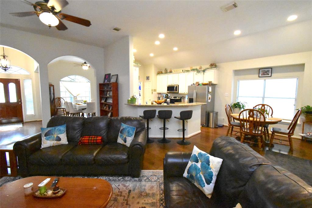 20815 Crimson Oak Trail, Humble, Texas image 9