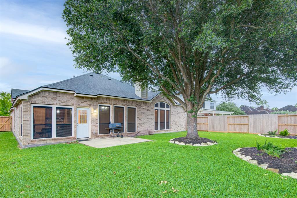 421 Laddingford Lane, League City, Texas image 46