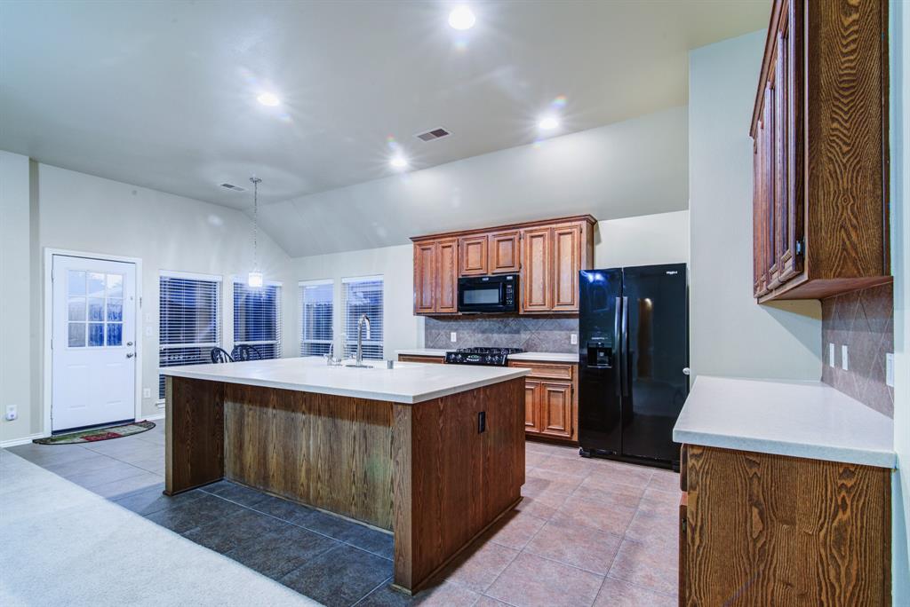 421 Laddingford Lane, League City, Texas image 11