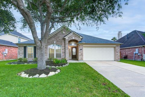 421 Laddingford Lane League City TX 77573