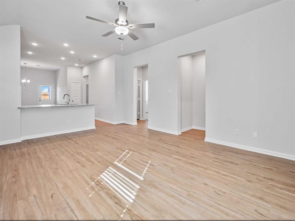 122 Tejas Village Parkway, Beasley, Texas image 3