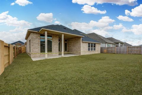 Single Family Residence in Tomball TX 20215 Desert Foal Drive Drive 28.jpg