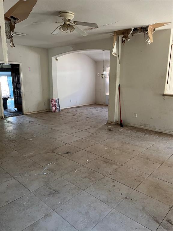 22902 Still Pond Drive, Tomball, Texas image 2
