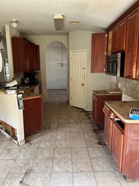 22902 Still Pond Drive, Tomball, Texas image 6