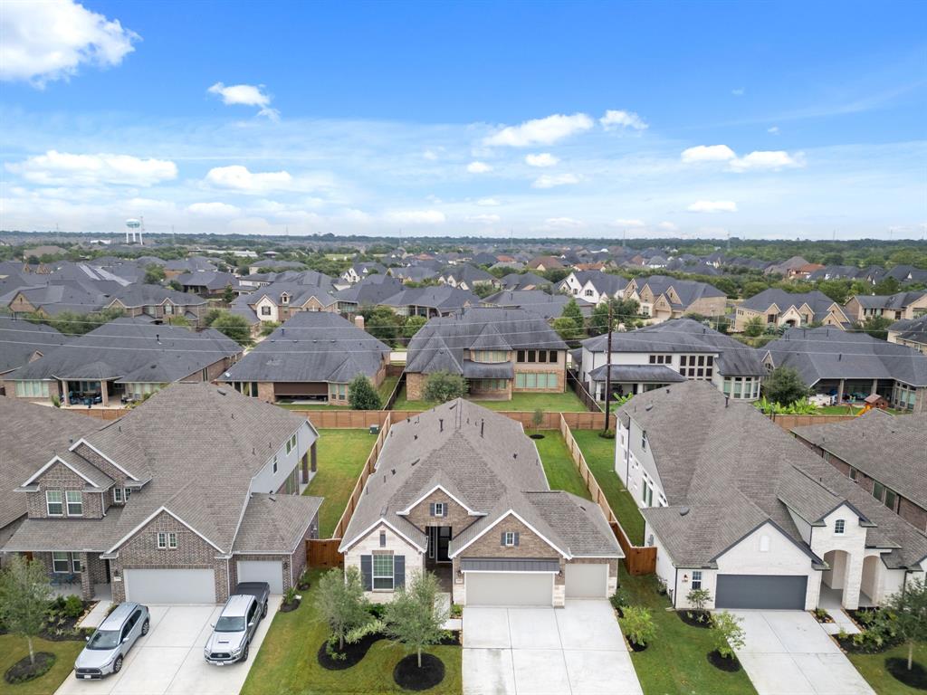 1810 Manderley Drive, Katy, Texas image 30