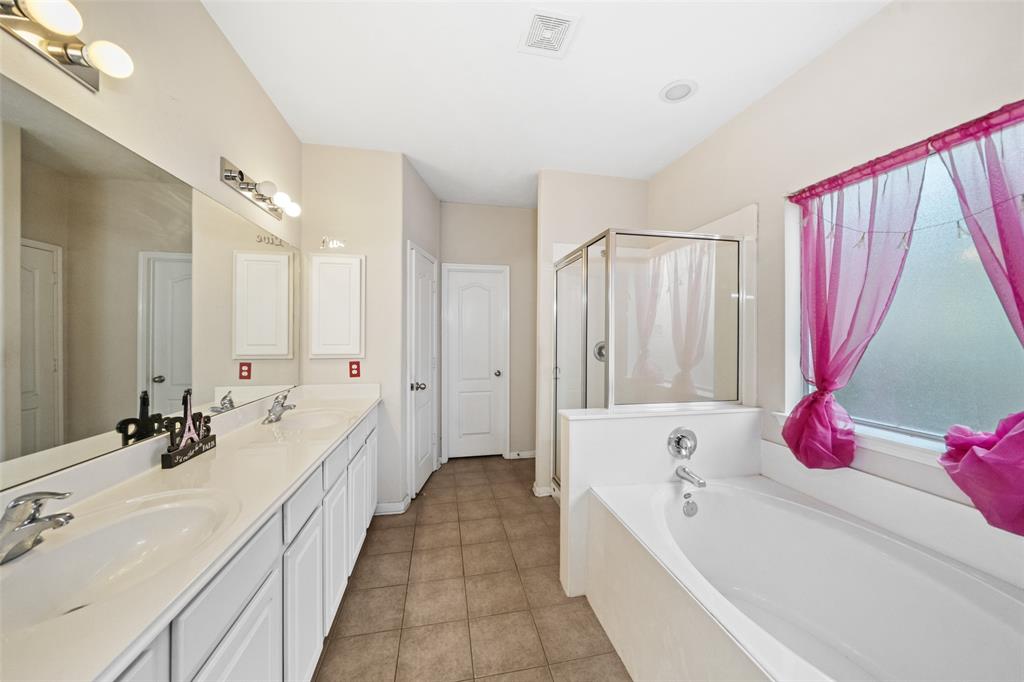 17335 Lake Clark Lane, Humble, Texas image 19