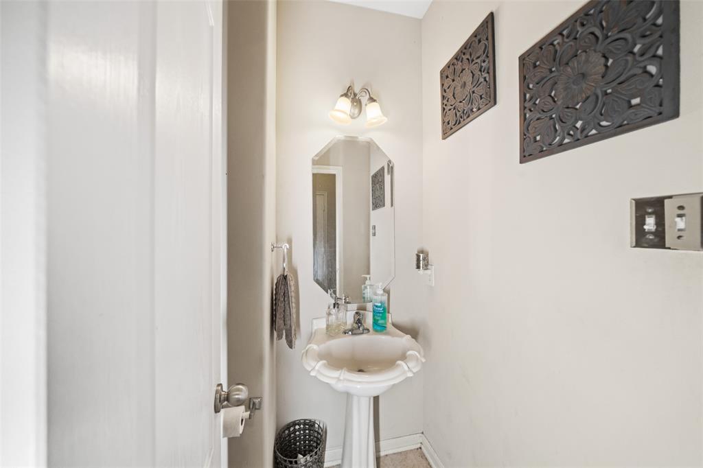 17335 Lake Clark Lane, Humble, Texas image 12
