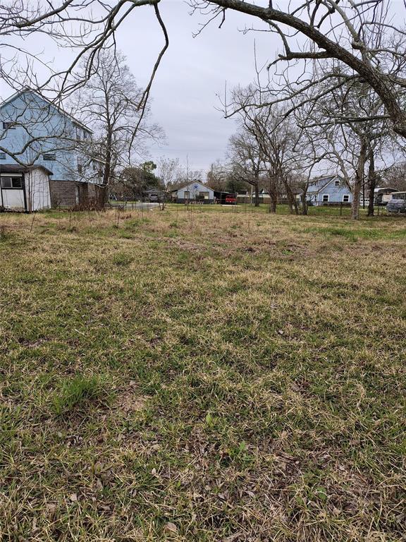 125 Bay Shore Drive, La Porte, Texas image 6